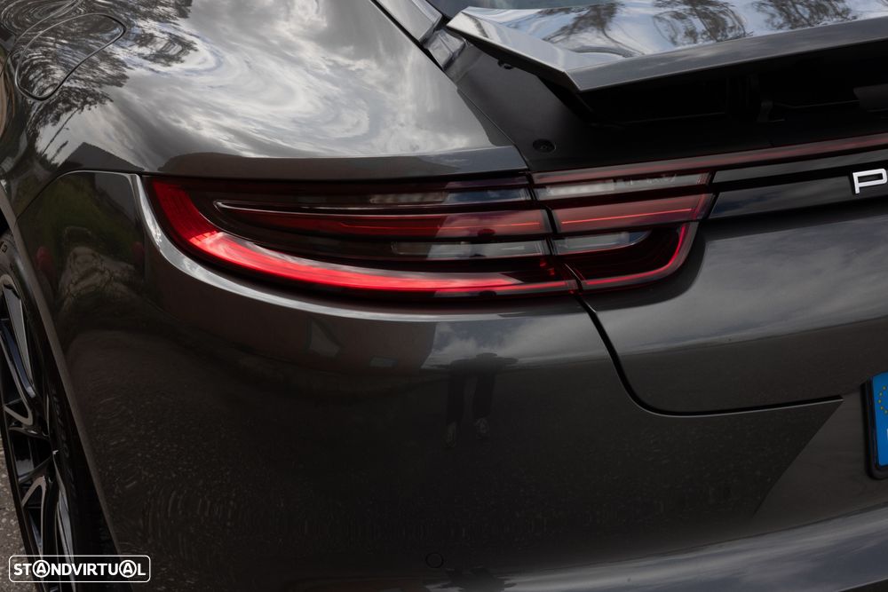 Porsche Panamera - 17