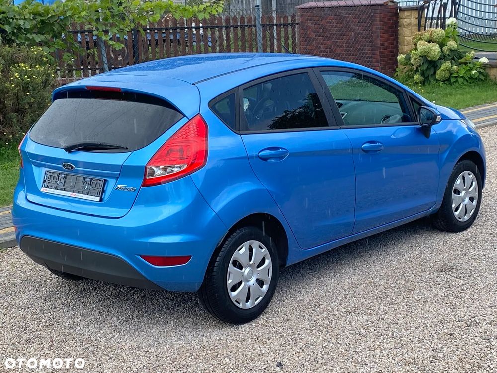 Ford Fiesta 1.25 Titanium EU5 - 11