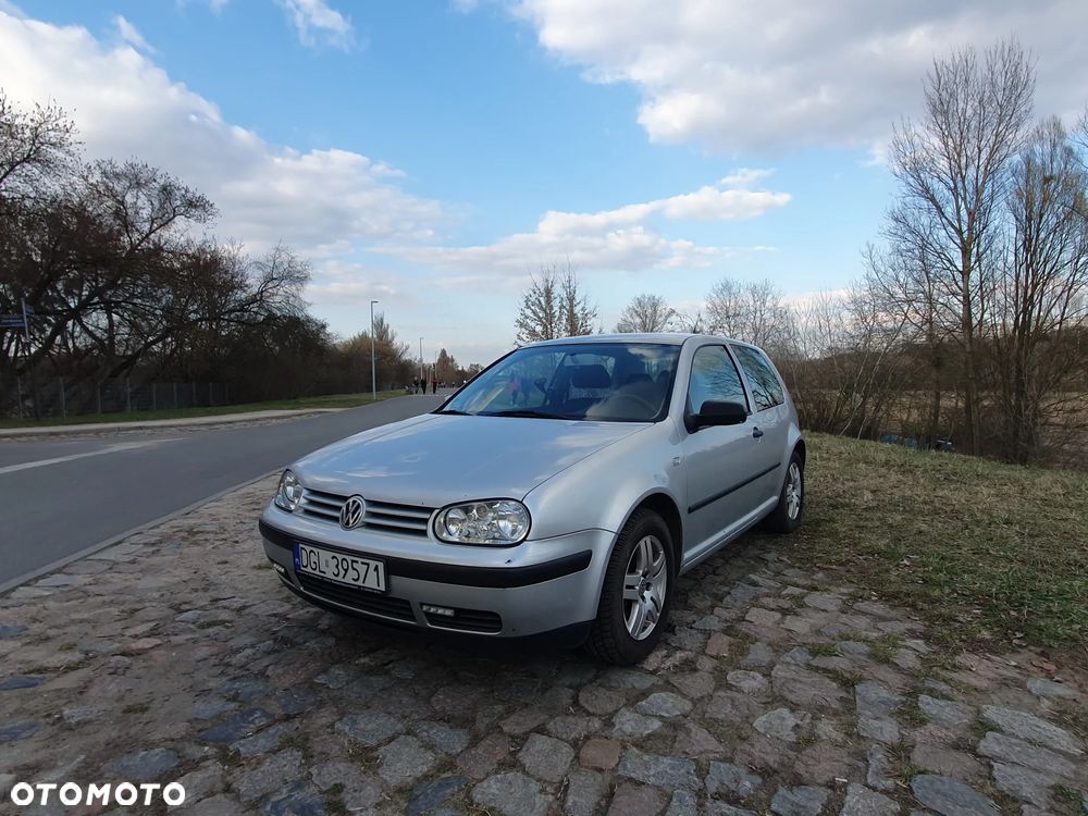 Volkswagen Golf - 3