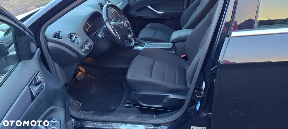 Ford Mondeo 2.0 EcoBoost Titanium - 33