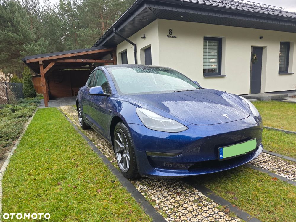 Tesla Model 3 - 2