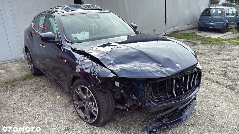 Maserati Levante S - 4