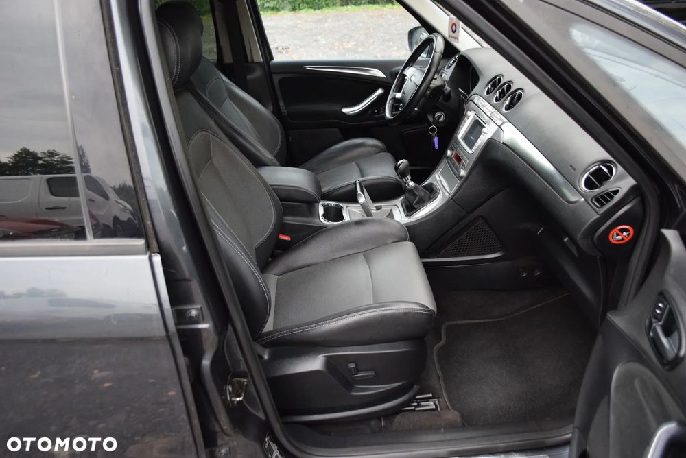 Ford S-Max 2.0 TDCi DPF Titanium - 15