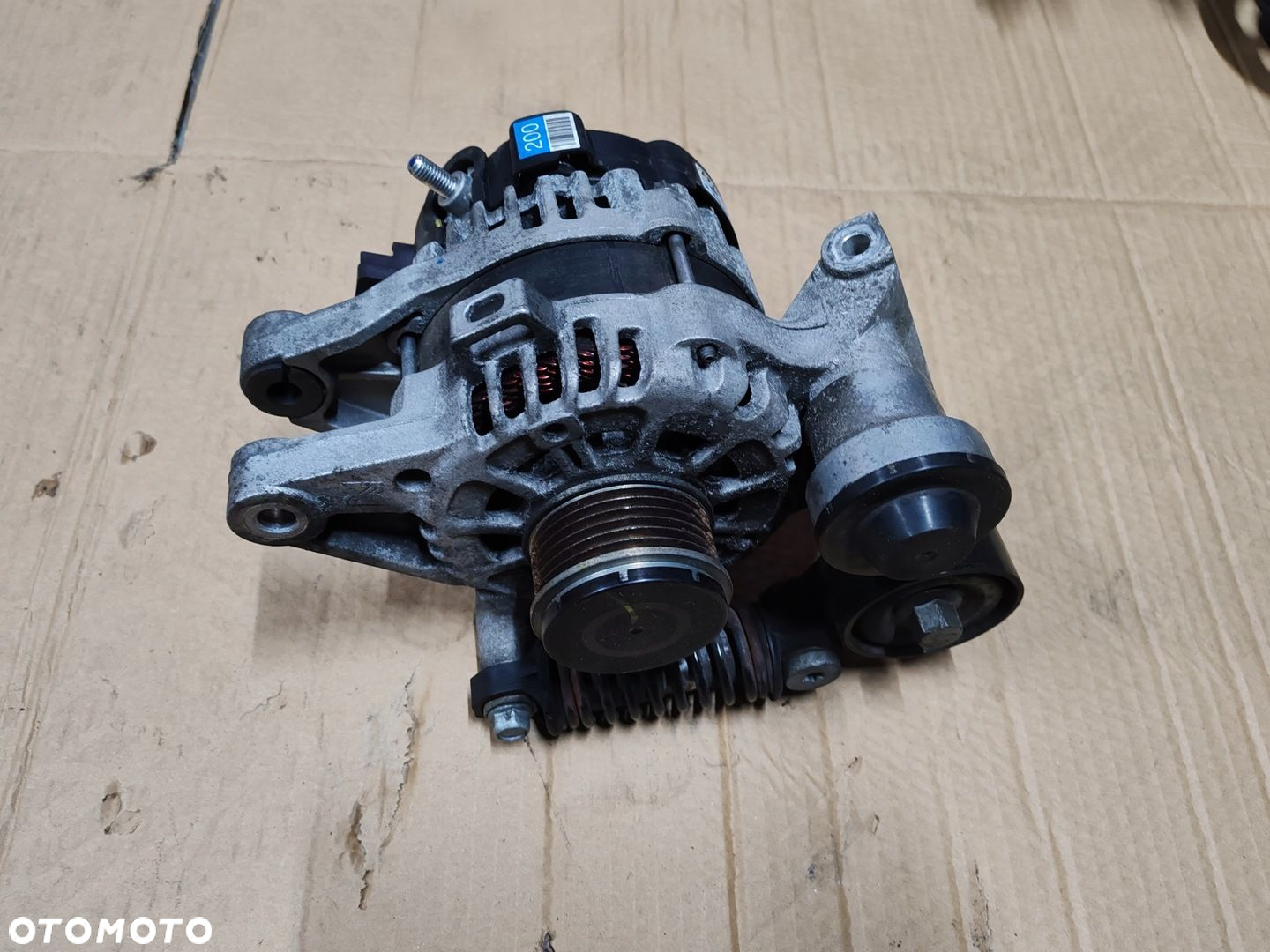Alternator 37300-2u200 1.6 CRDi D4FE Kia Ceed III 18- - 4