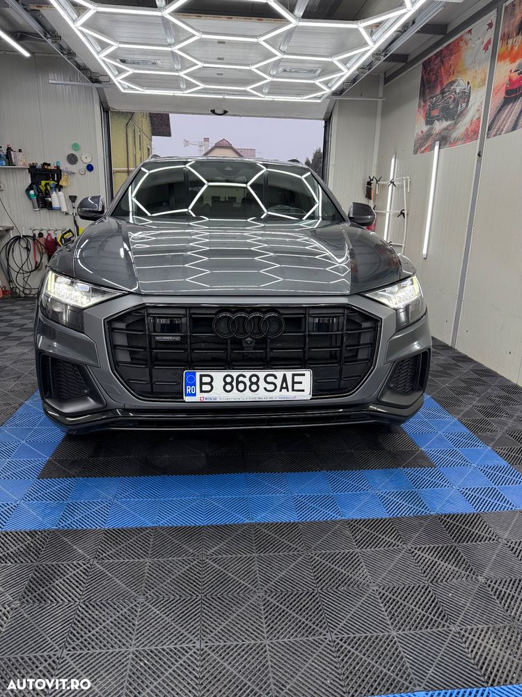 Audi Q8 - 3