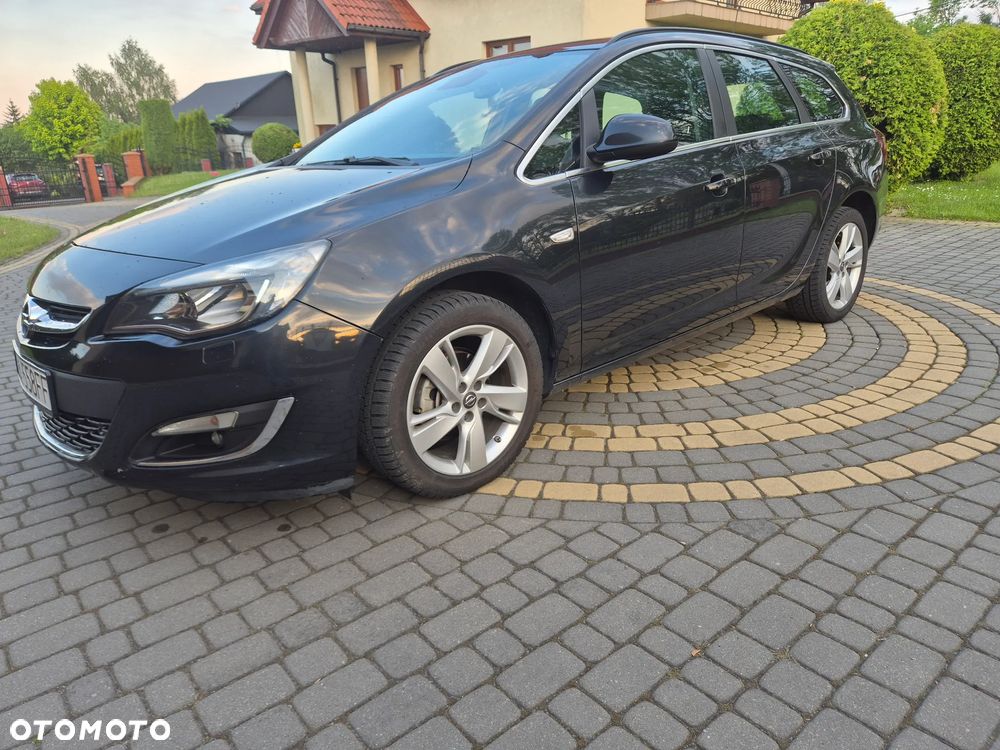 Opel Astra 1.4 T Sport S&S - 8
