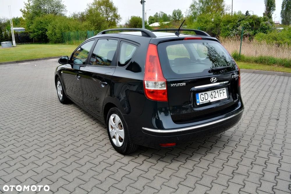 Hyundai i30 1.6 CRDi Blue Classic - 4