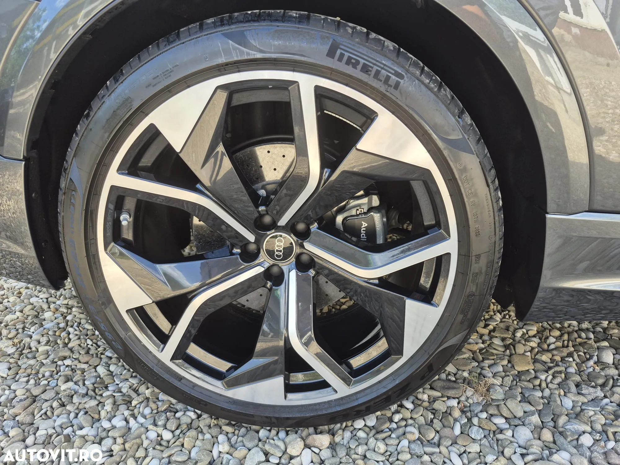 Audi RS Q8 RSQ8 4.0 TFSI quattro MHEV Tiptronic - 35