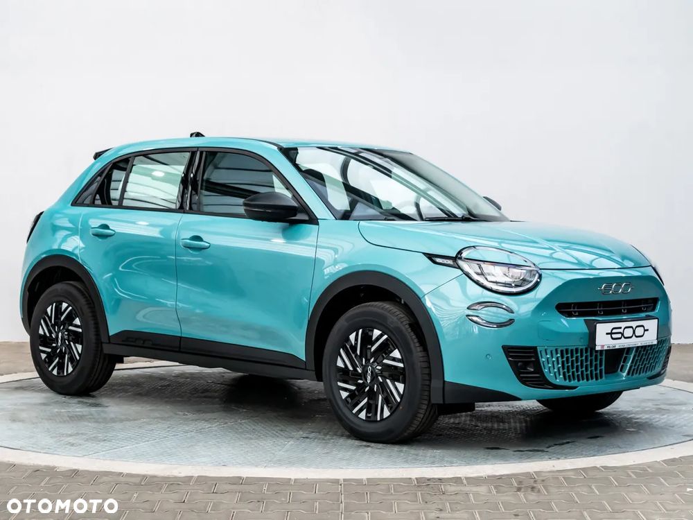 Fiat 600 1.2 Turbo Hybrid eDCT - 8