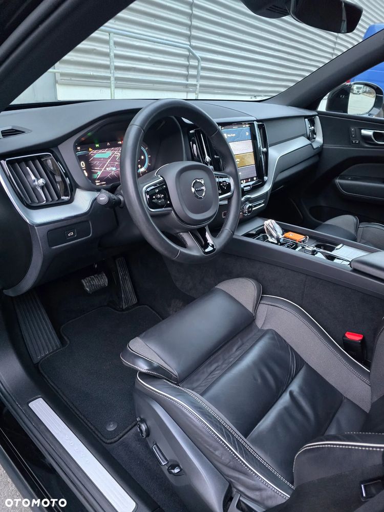 Volvo XC 60 B4 D AWD Plus Bright - 9