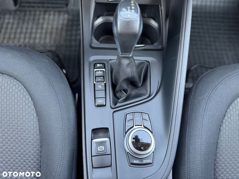 BMW X1 xDrive18d xLine - 27