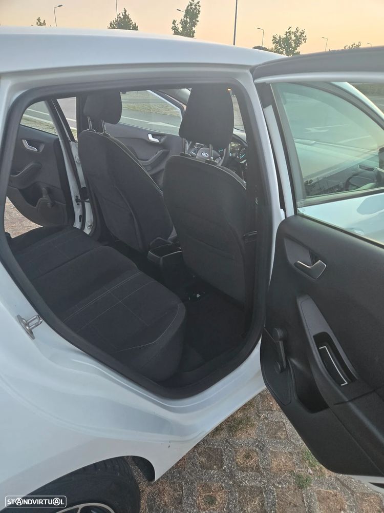 Ford Fiesta 1.1 TITANIUM - 28