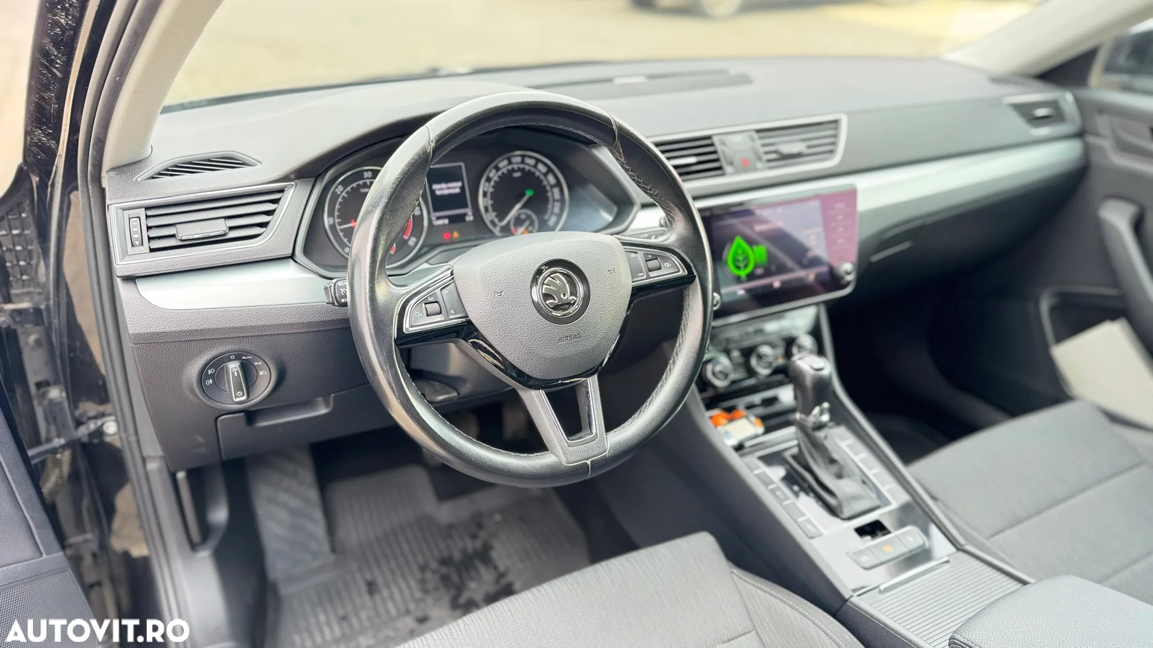 Skoda Superb 2.0 TDI DSG 4X4 Ambition - 6