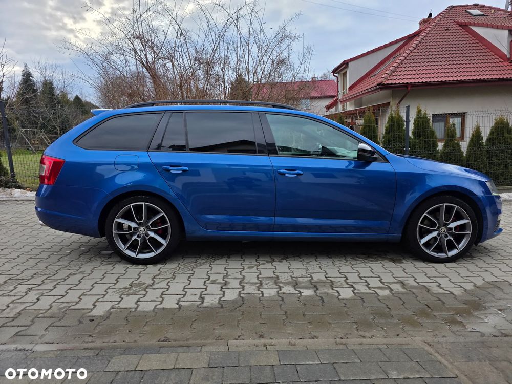 Skoda Octavia 2.0 TDI DSG RS - 1