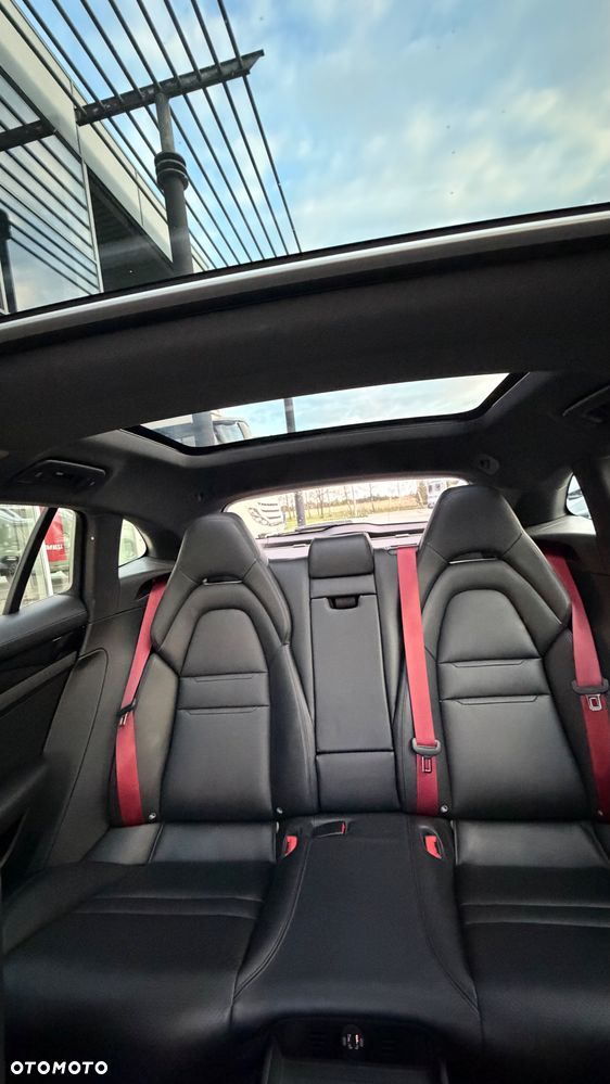 Porsche Panamera 4 GPF - 33