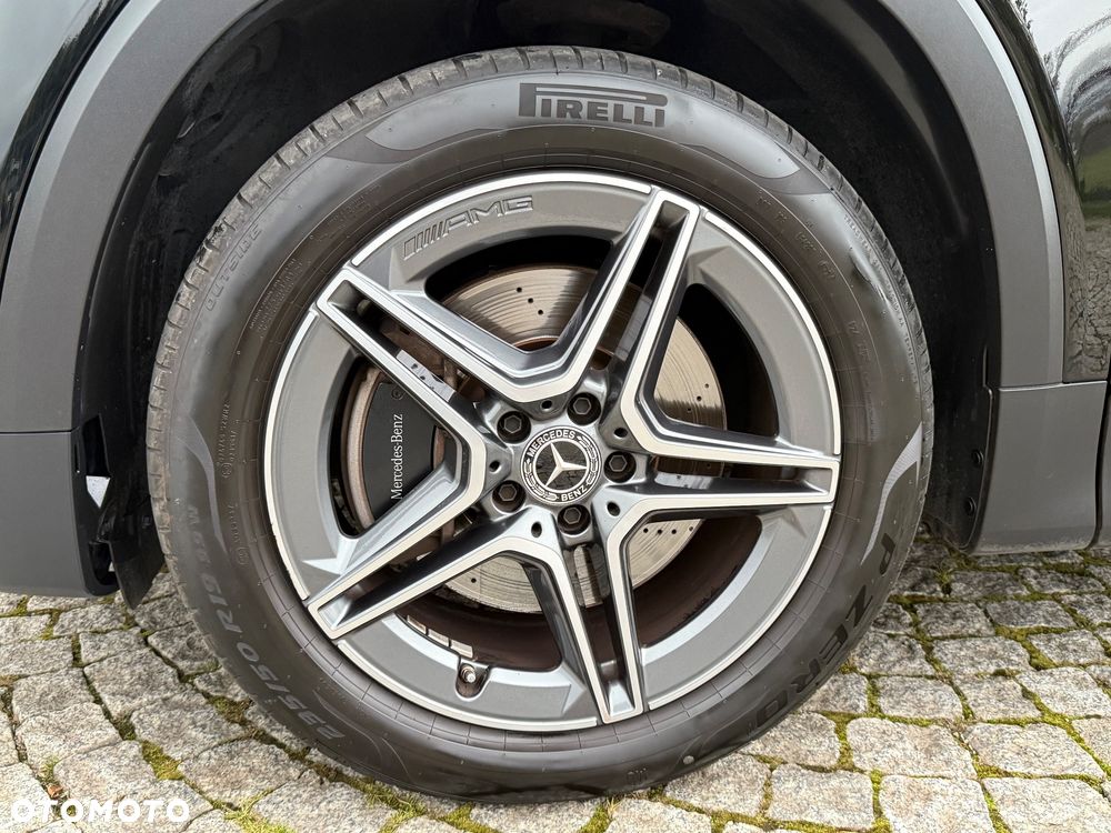 Mercedes-Benz GLB 220 d 8G-DCT AMG Line - 35