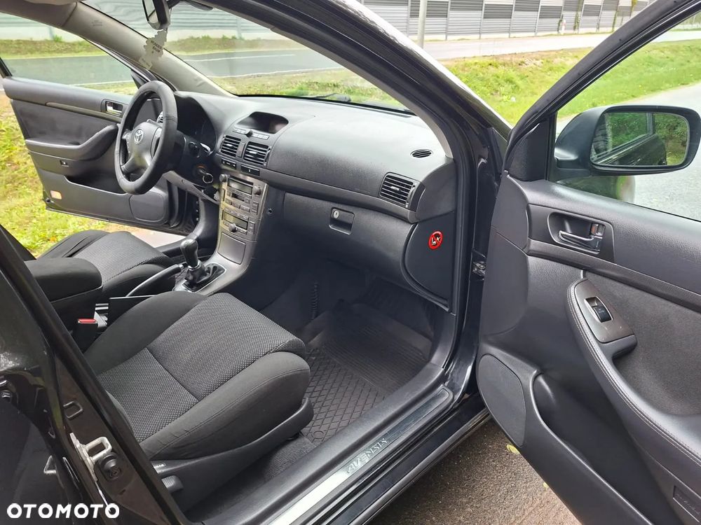 Toyota Avensis 2.0 D-4D Sol - 5