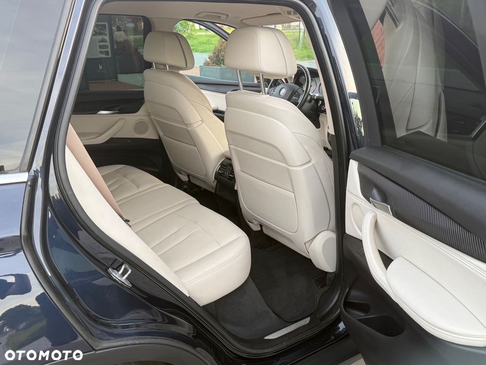 BMW X5 xDrive25d - 11