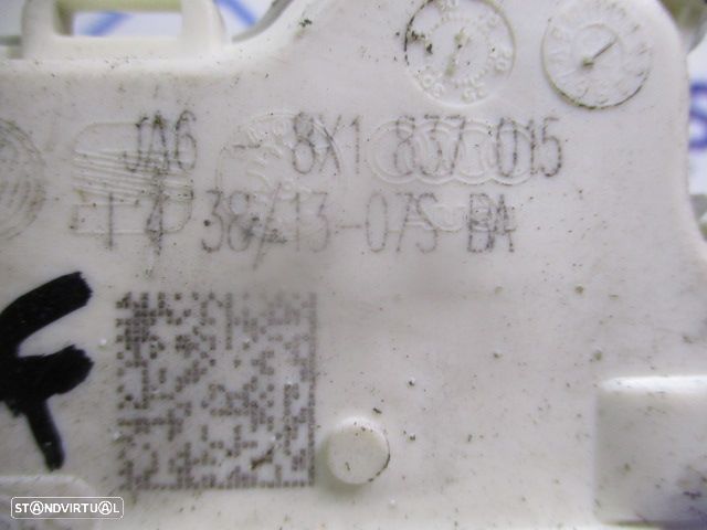 Fecho 8X1837015 AUDI A1 SPORTBACK 8X FASE 1 2013 1.6TDI 105CV 5P PRETO FE 7 PINOS - 4