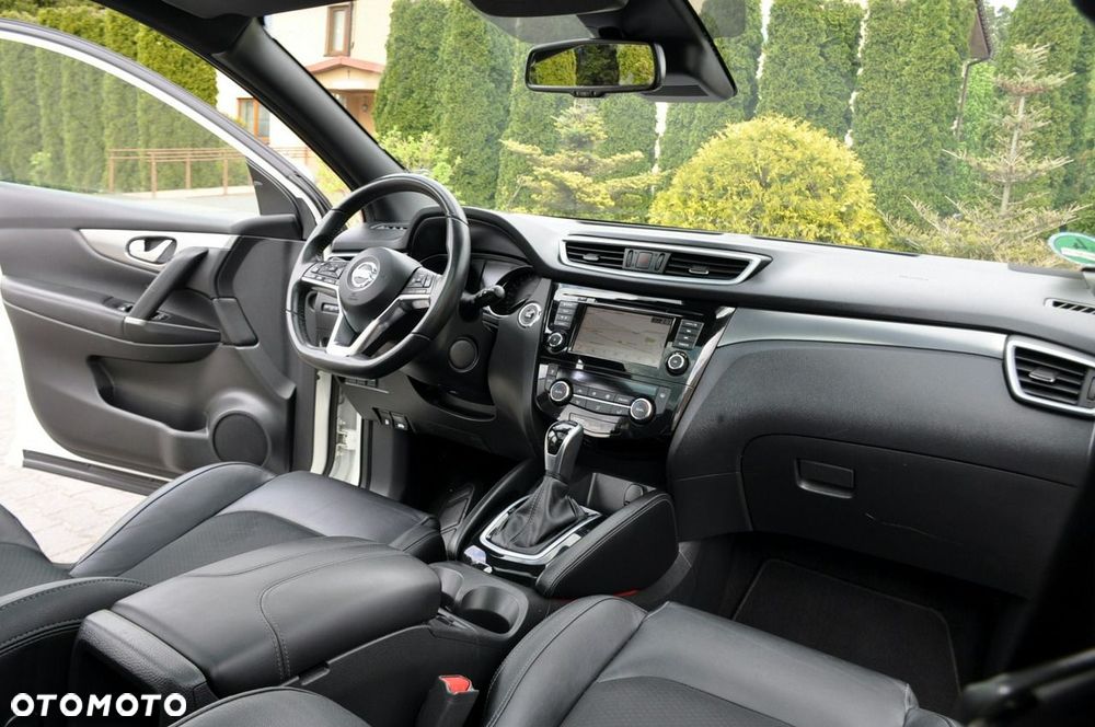 Nissan Qashqai - 25