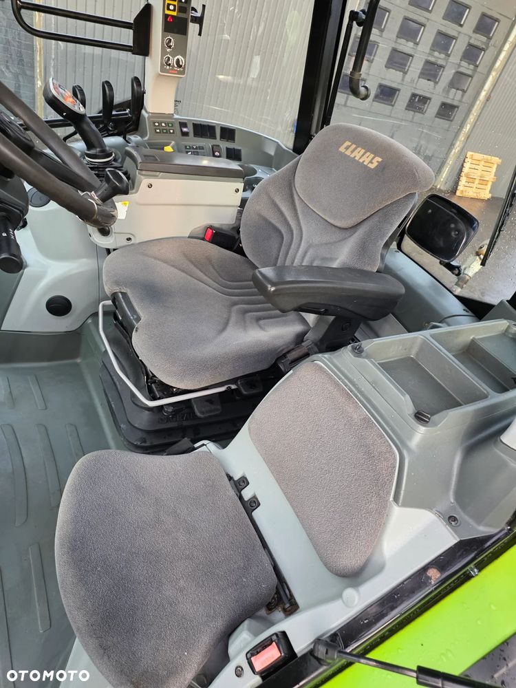 Claas Arion 440 CIS - 9