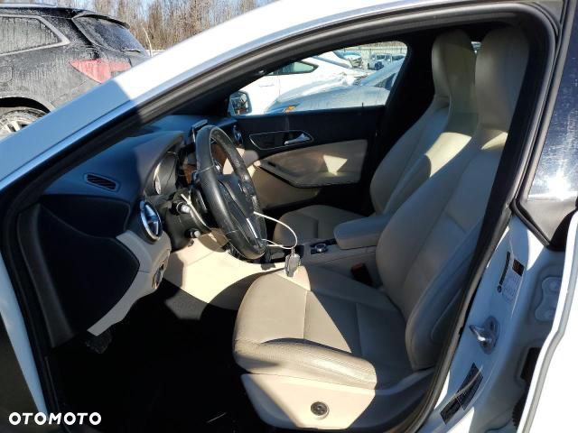 Mercedes-Benz CLA 250 4-Matic Sport - 17