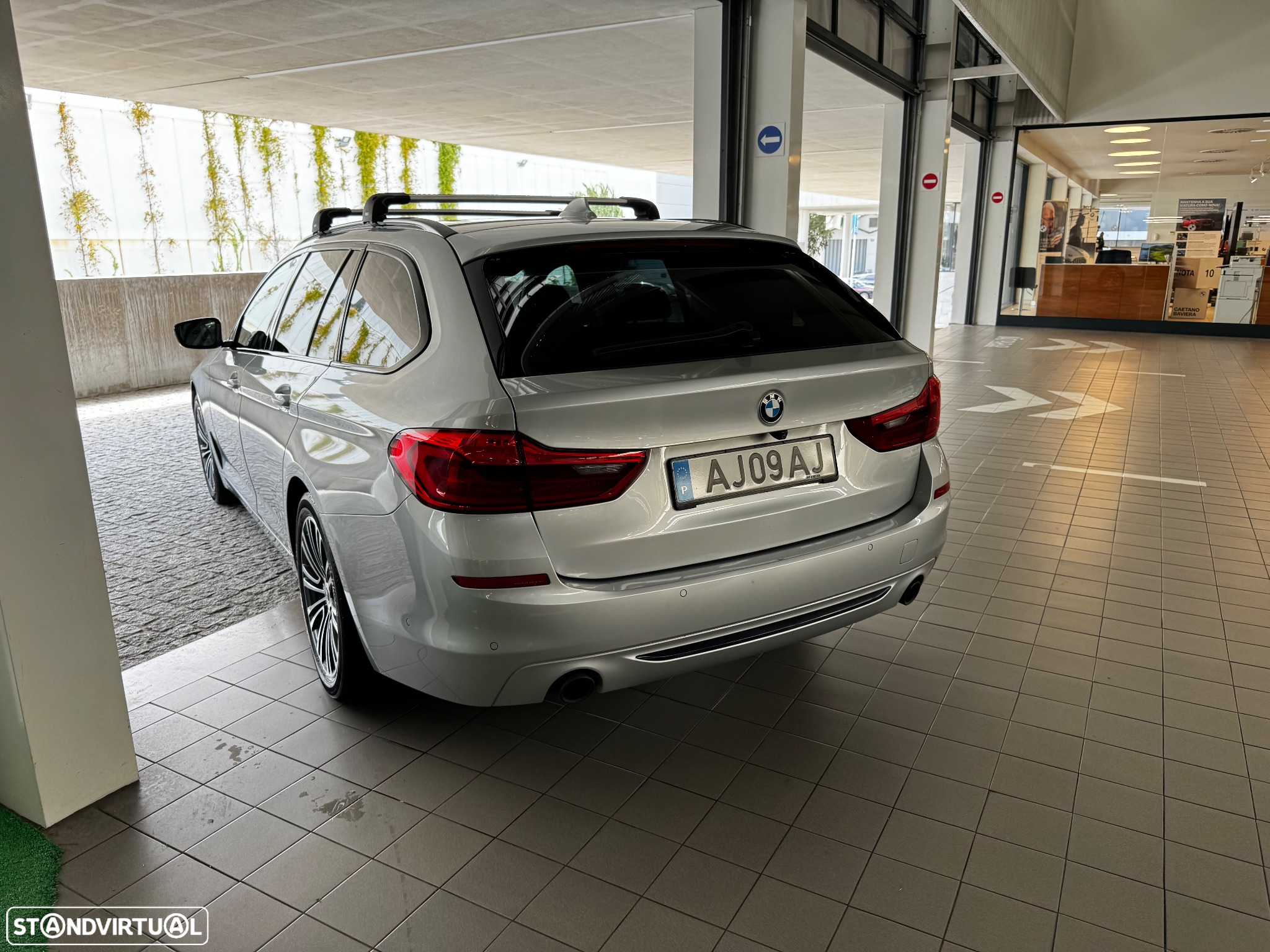 BMW 525 d Touring Aut. Sport Line - 24