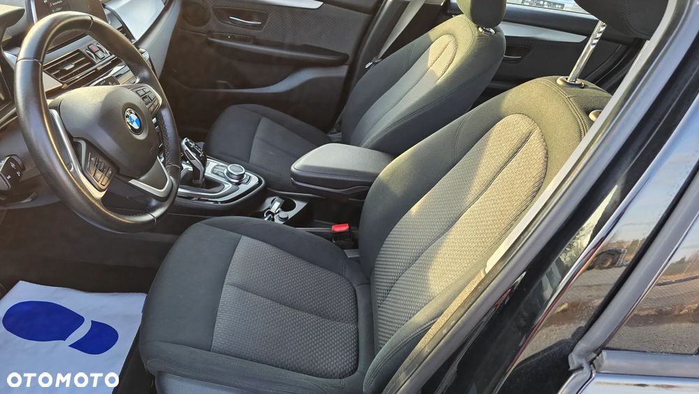 BMW Seria 2 218d Advantage - 11