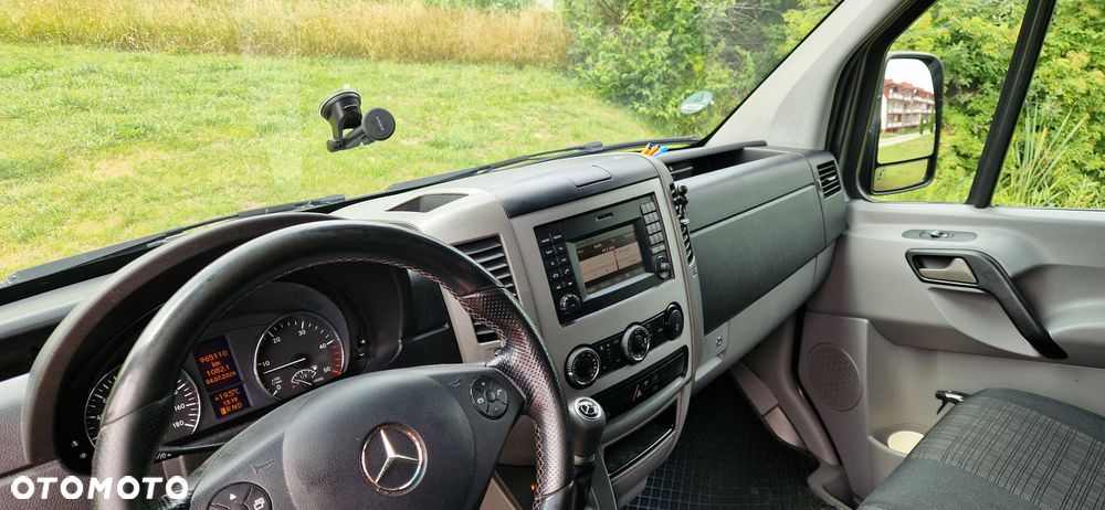 Mercedes-Benz Sprinter 319 - 10