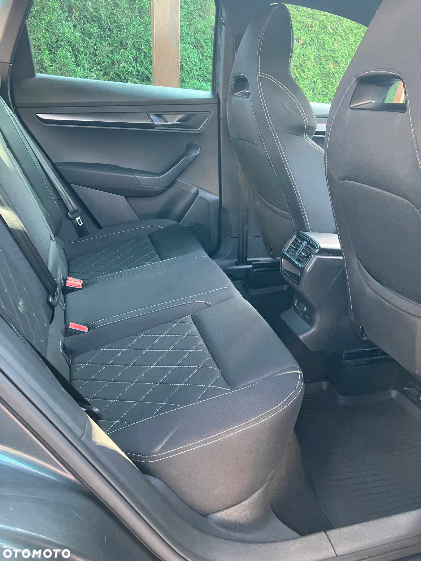 Skoda Karoq 1.5 TSI ACT GPF 4x2 Sportline - 10