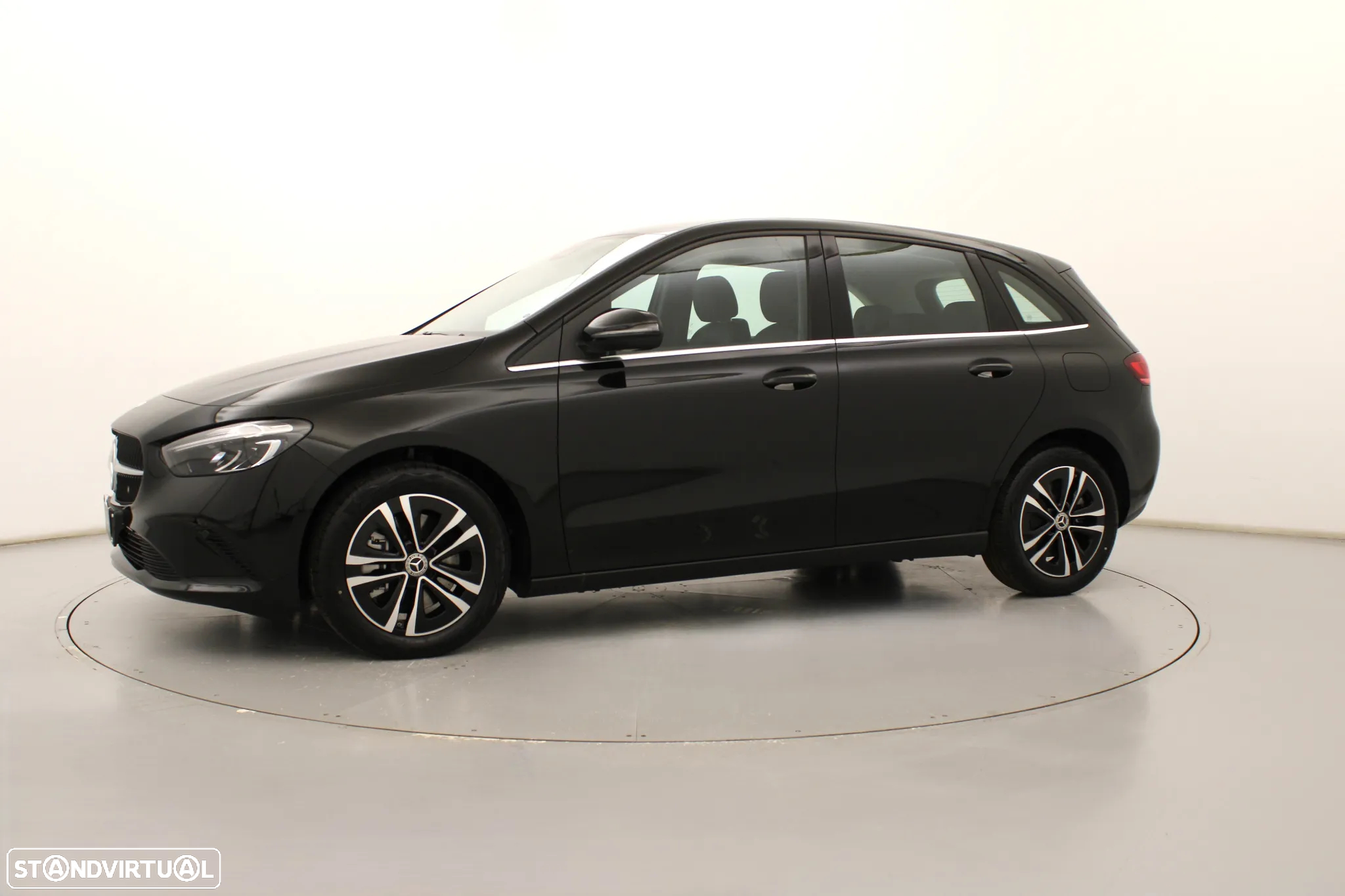 Mercedes-Benz B 250 e - 13