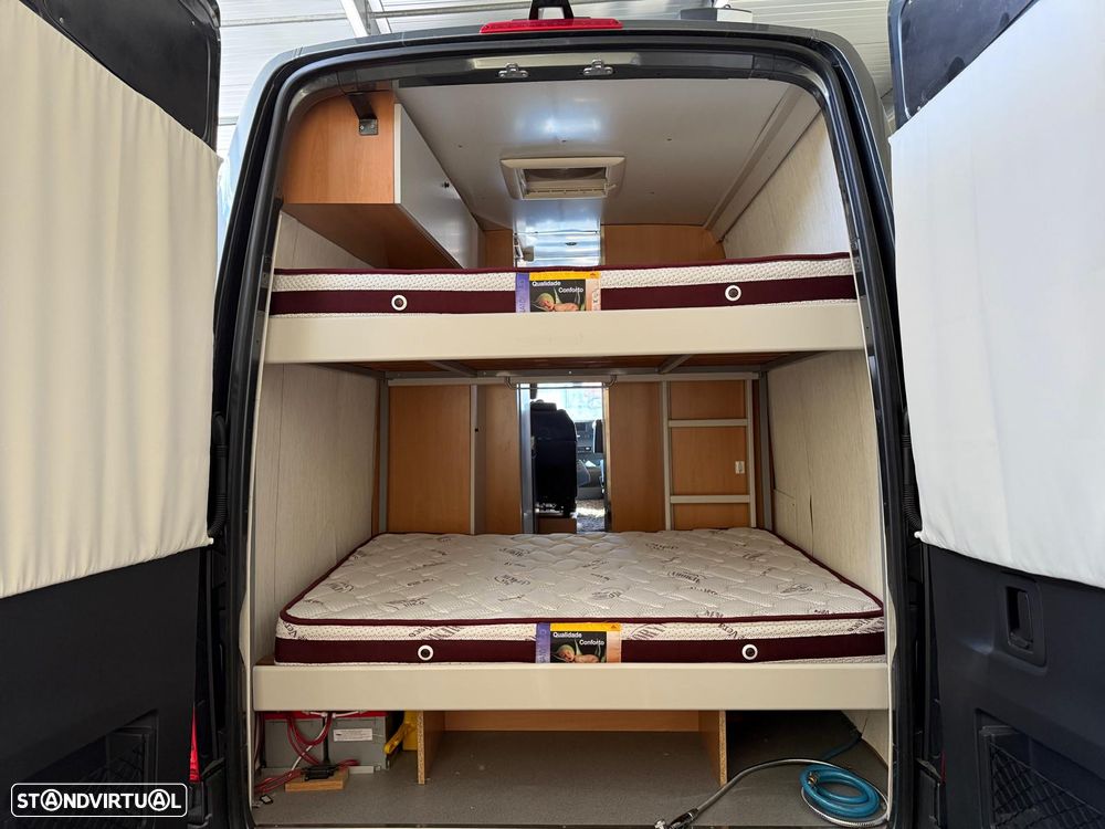 Mercedes-Benz Sprinter - 4
