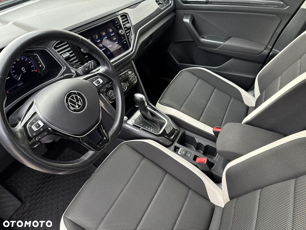 Volkswagen T-Roc - 10