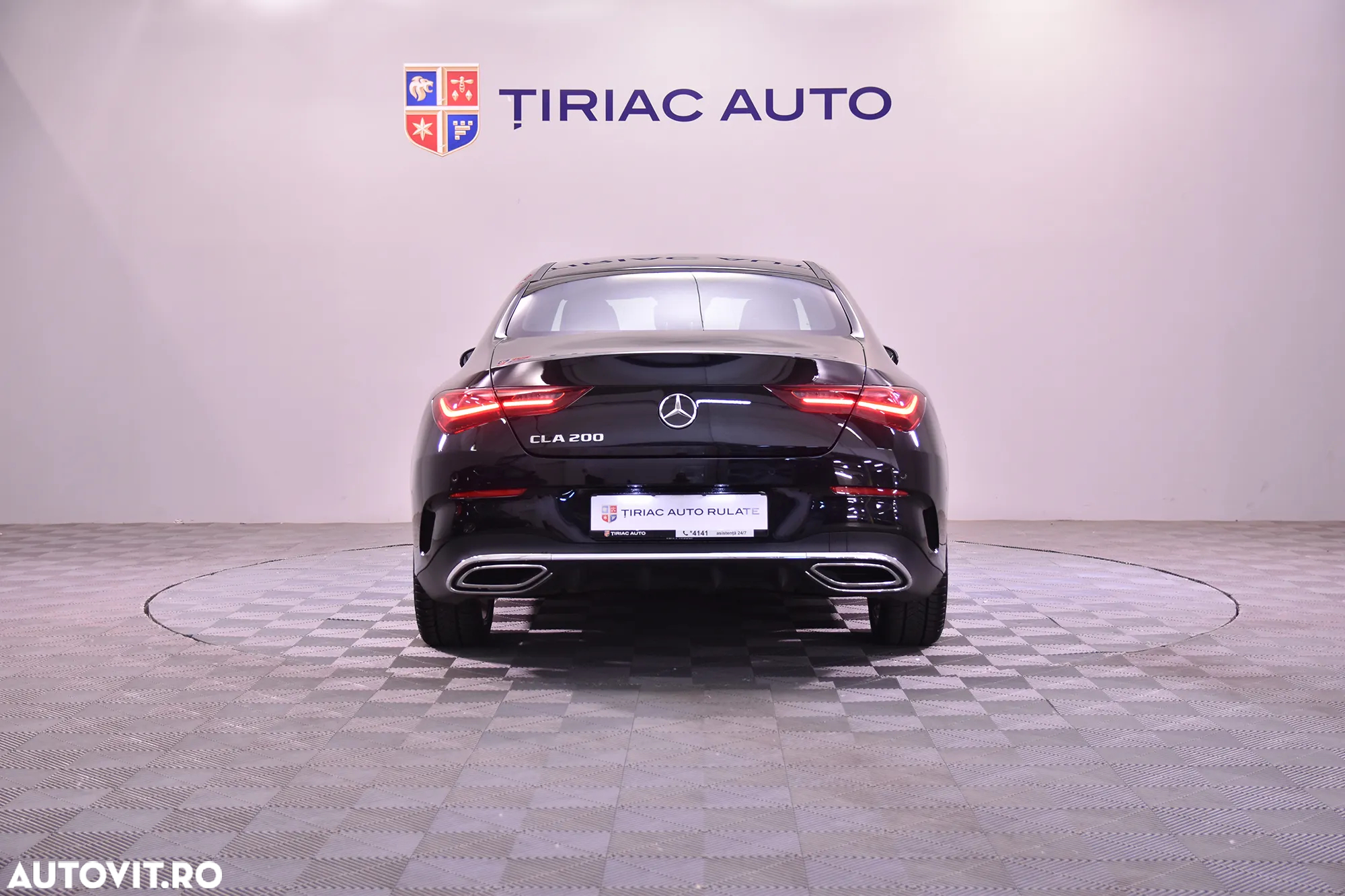Mercedes-Benz CLA 200 7G-DCT AMG Line - 4