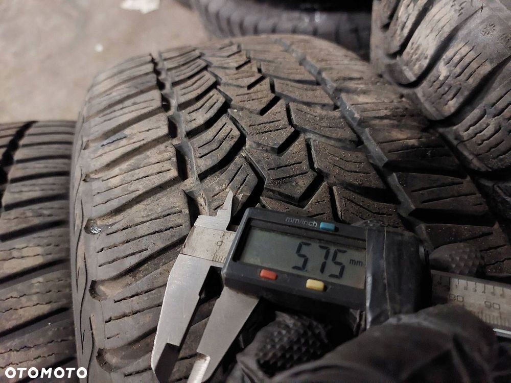 OPONY ZIMOWE 4 SZTUKI KOMPLET 205/55R16 2022R DĘBICA FRIGO HP2 - 14