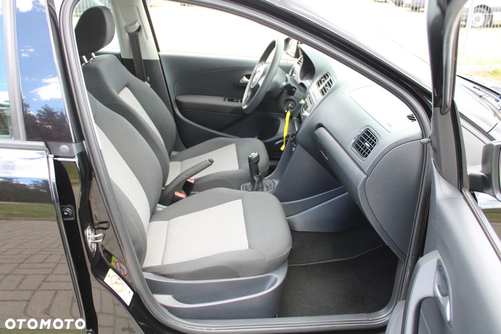 Volkswagen Polo - 25