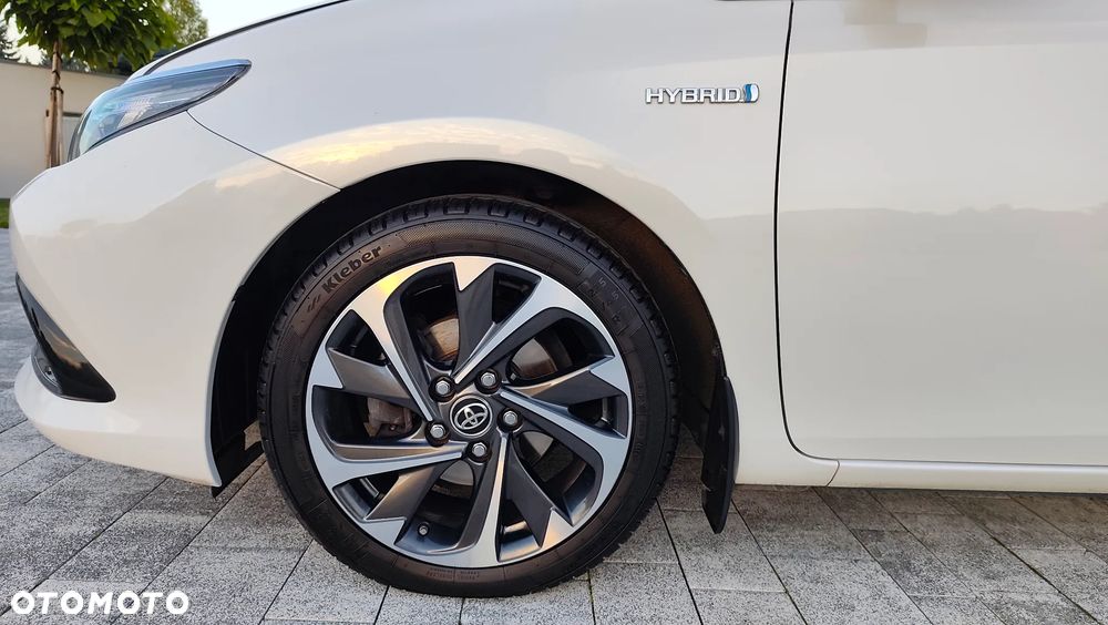 Toyota Auris - 13