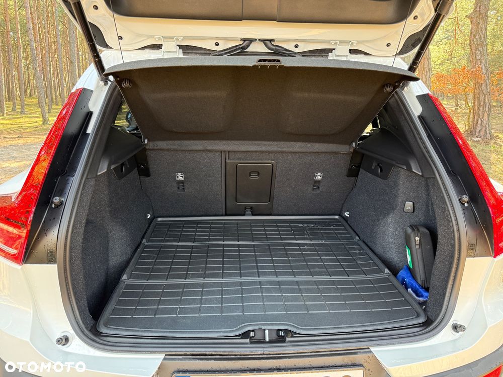 Volvo XC 40 B5 AWD Ultimate Dark - 11