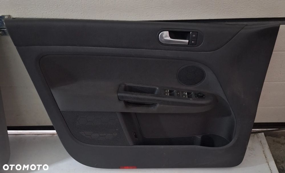 TAPICERKA DRZWI LEWY PRZÓD - VOLKSWAGEN GOLF V PLUS - 1