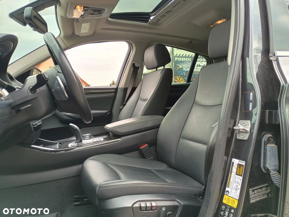 BMW X4 xDrive28i - 31