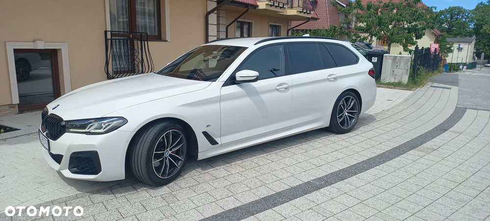 BMW Seria 5 520d M Sport - 32