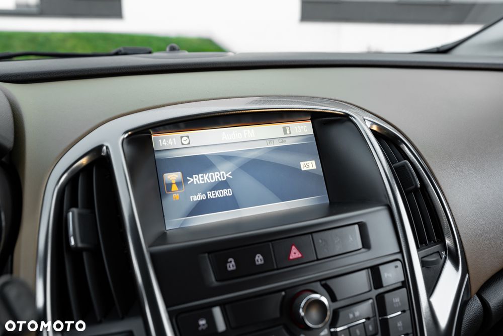 Opel Astra 1.4 Turbo Sports Tourer Automatik Exklusiv - 27