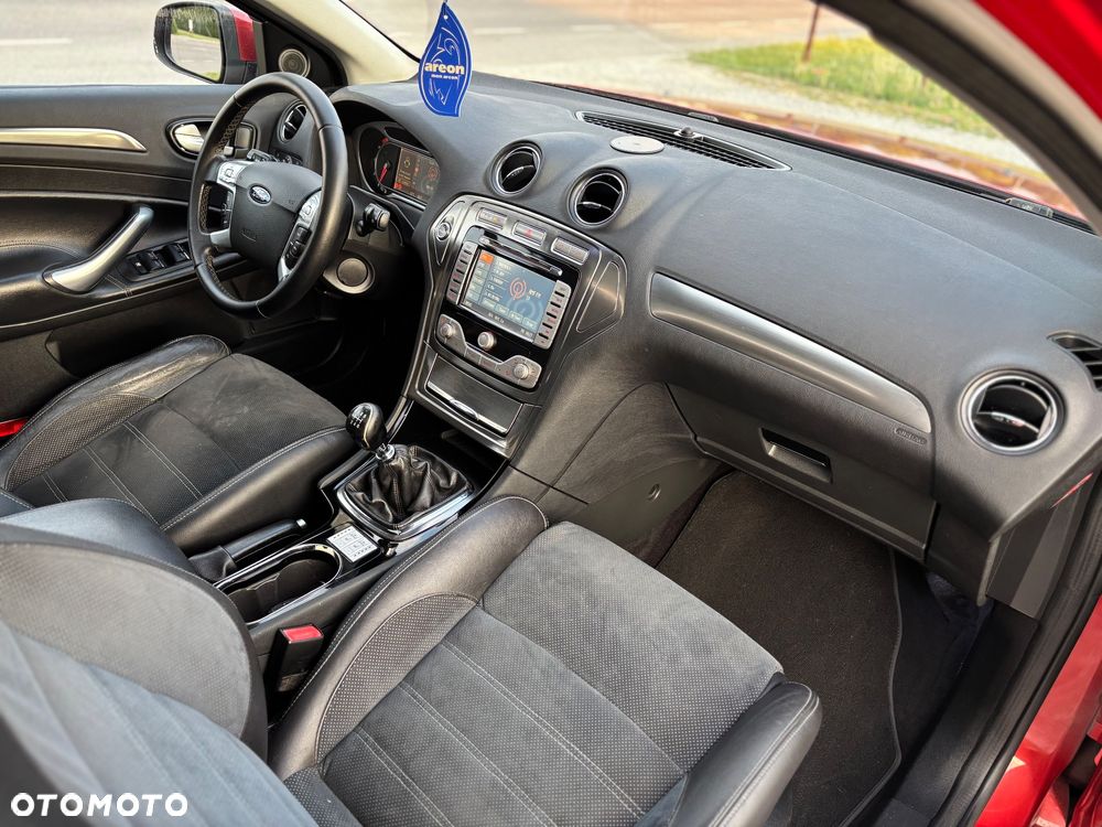 Ford Mondeo - 12