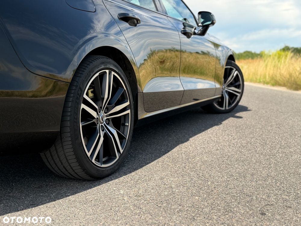 Volvo V60 T8 AWD Twin Engine Geartronic R-Design - 15