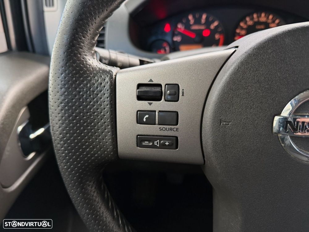 Nissan Navara 2.5 DCI CD SE 4WD - 22