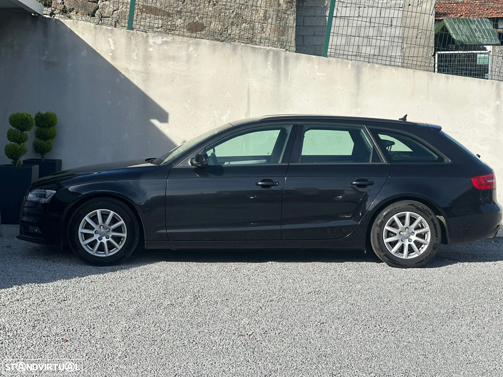 Audi A4 Avant 2.0 TDI Business Line - 9