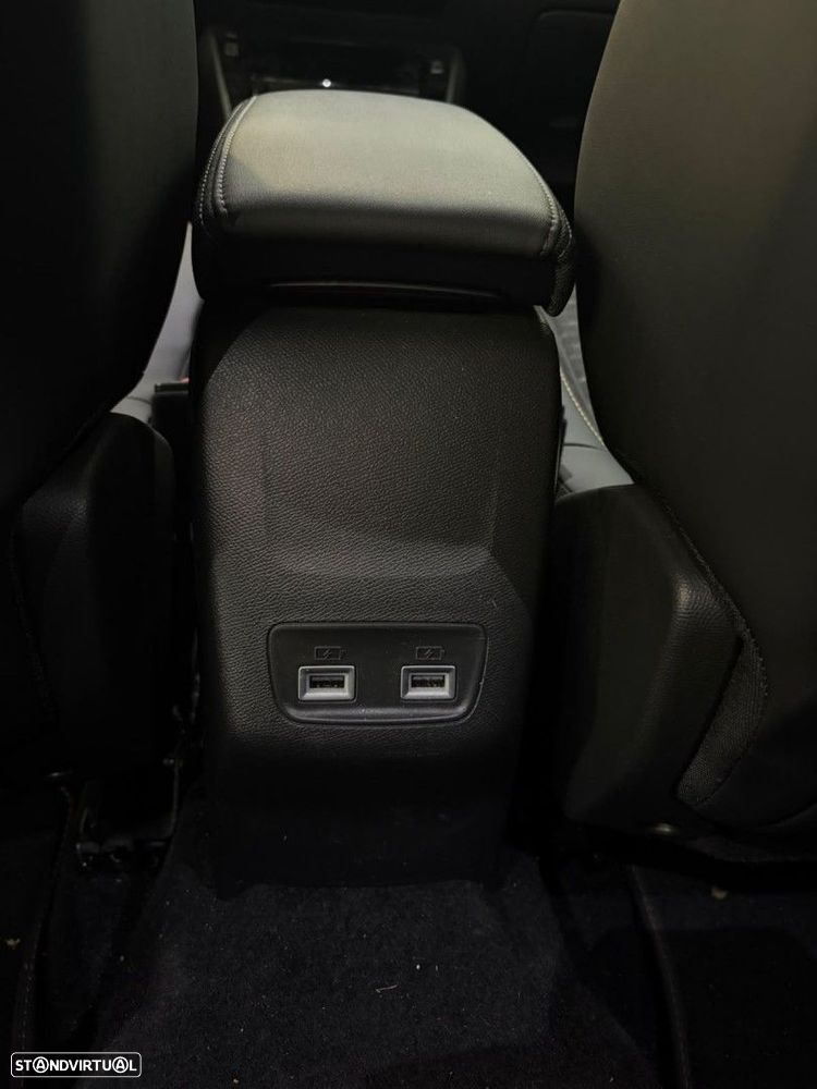 Peugeot e-2008 50 kWh Active - 15