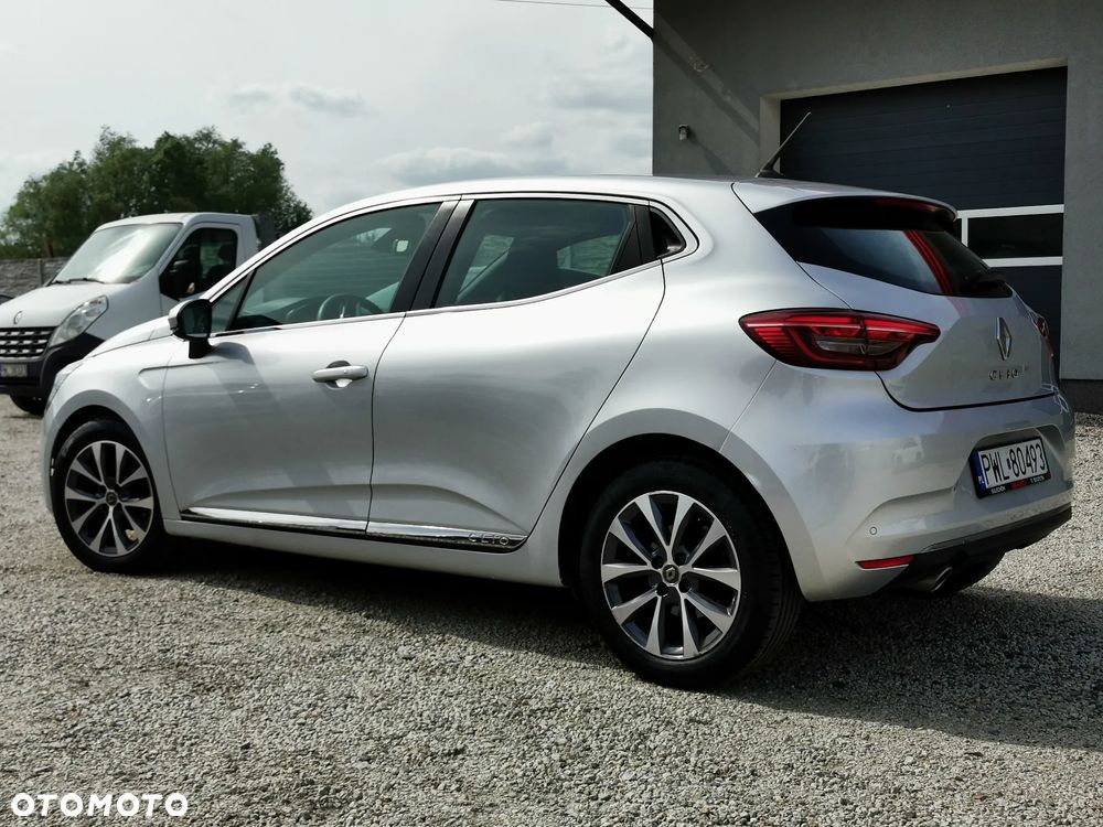 Renault Clio - 25