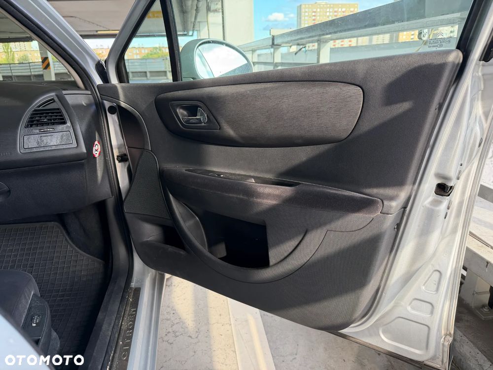 Citroën C4 HDi 110 FAP Exclusive - 22