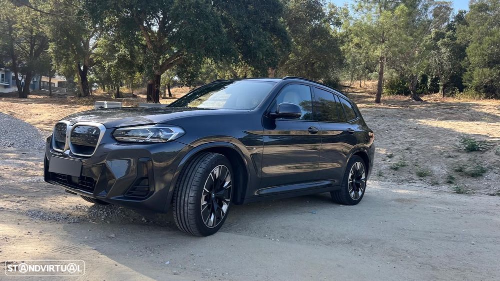 BMW iX3 M Sport Impressive - 8